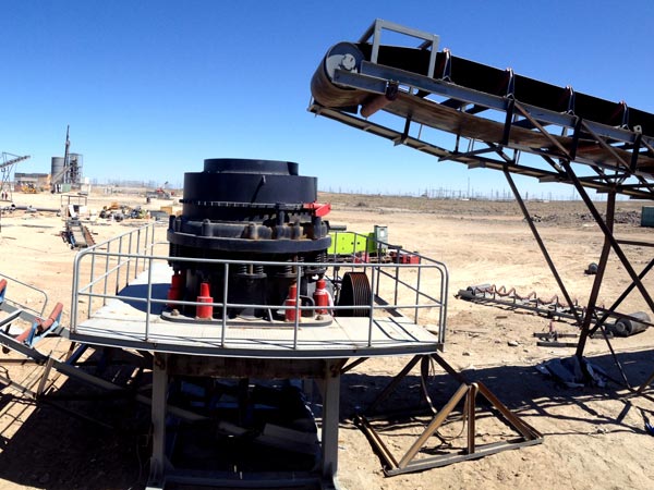 石灰石圓錐破碎機(jī)現(xiàn)場